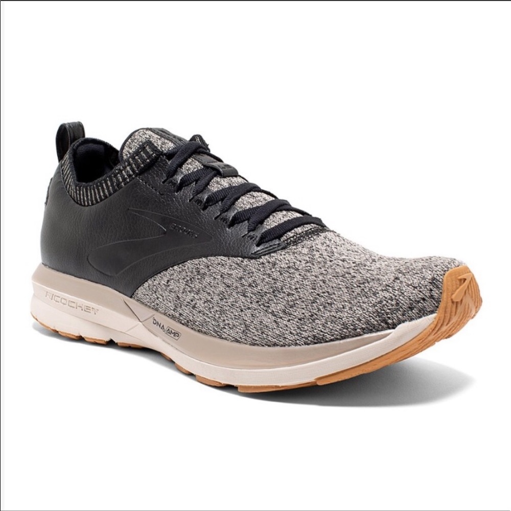 Brooks Men’s Black &Tan Ricochet LE Running Shoes